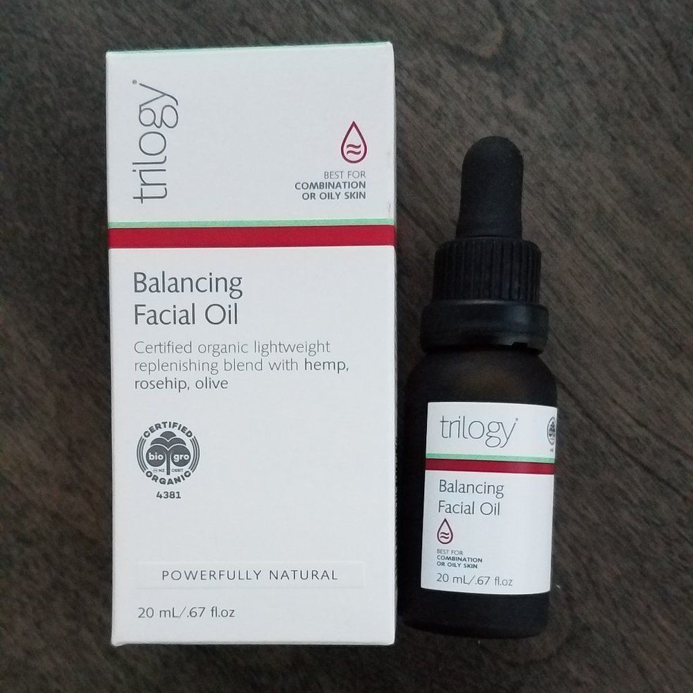 Trilogy Balancing Facial Oil unisex